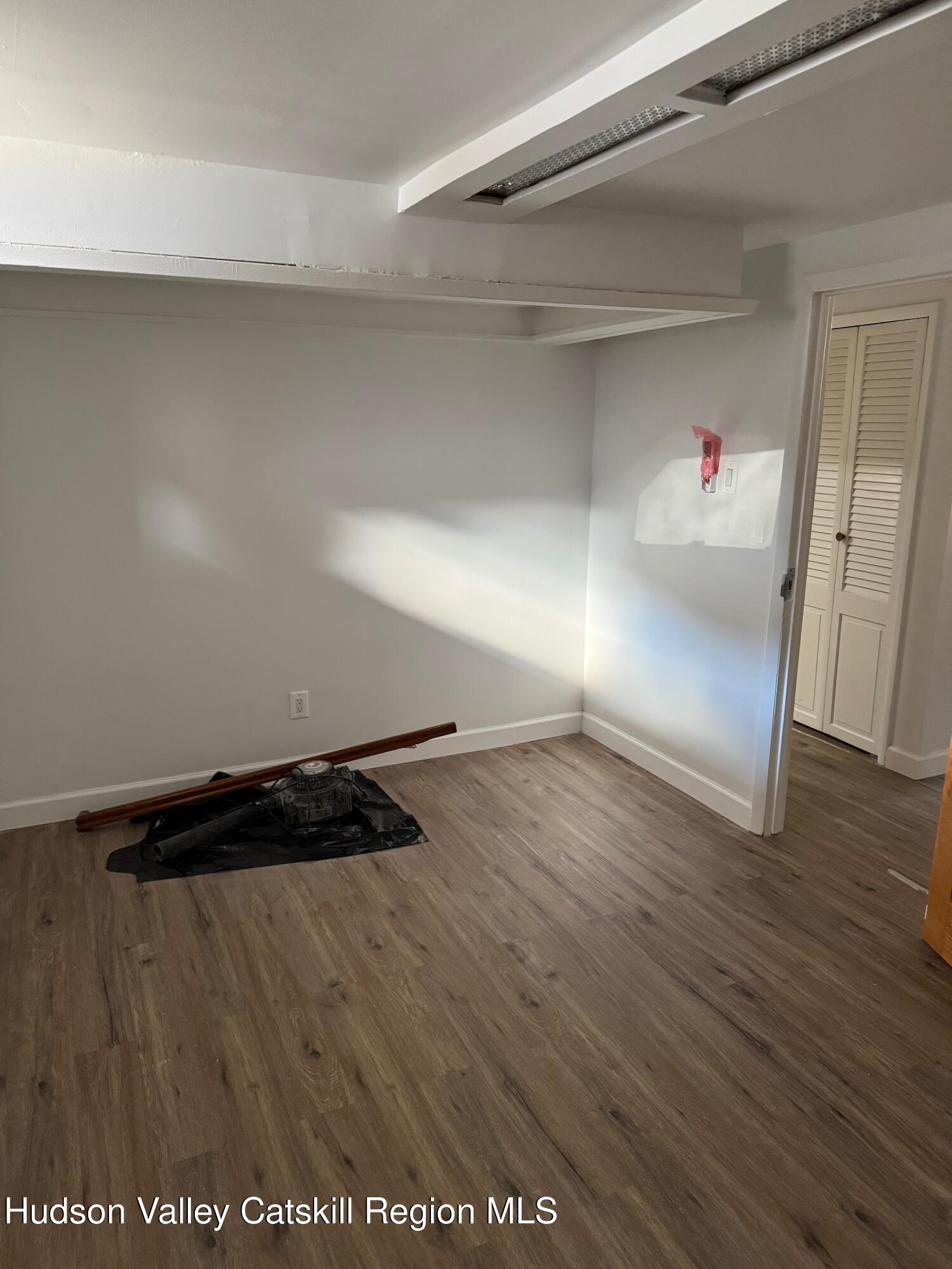 284 E 57th Street