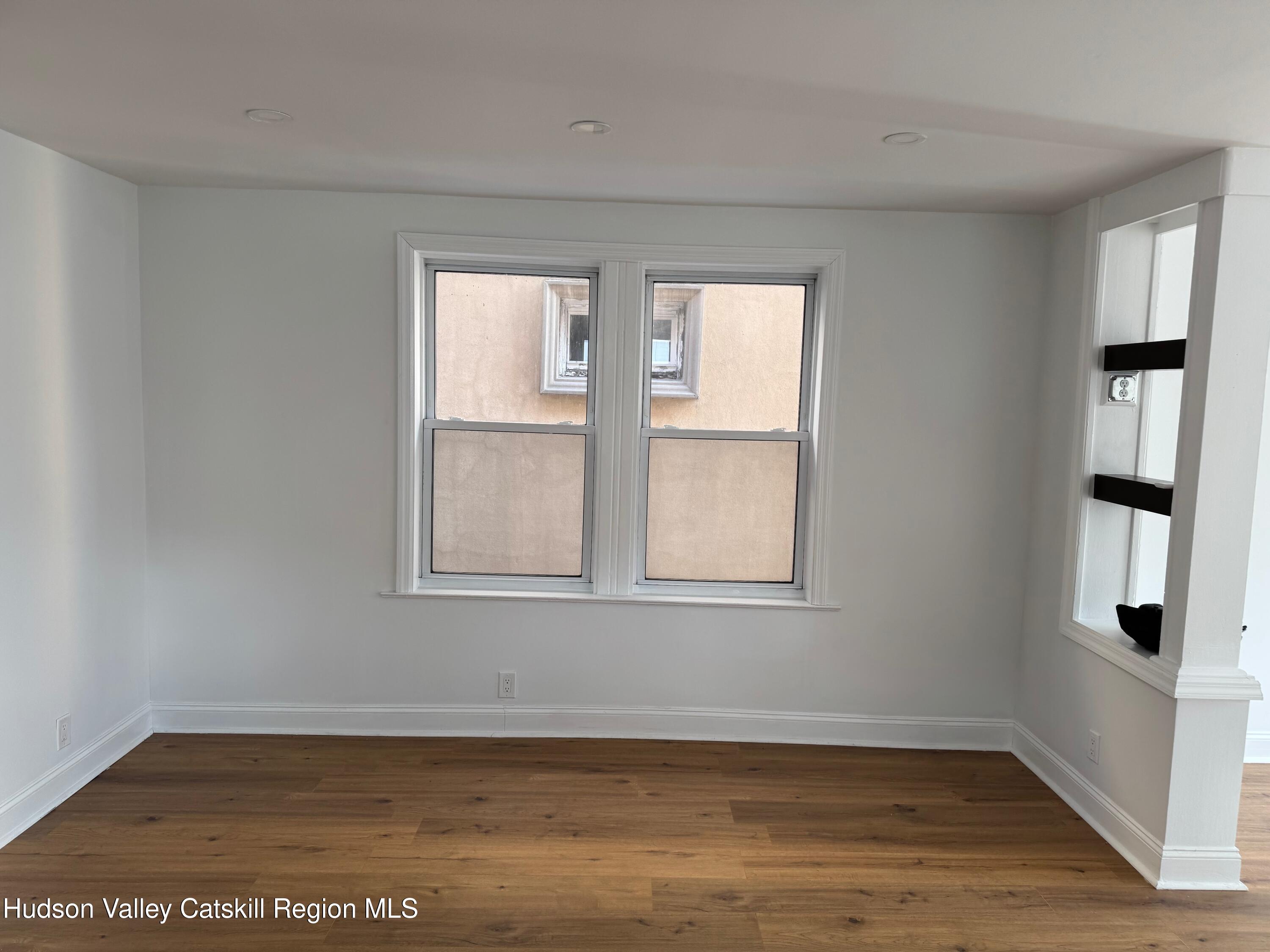284 E 57th Street
