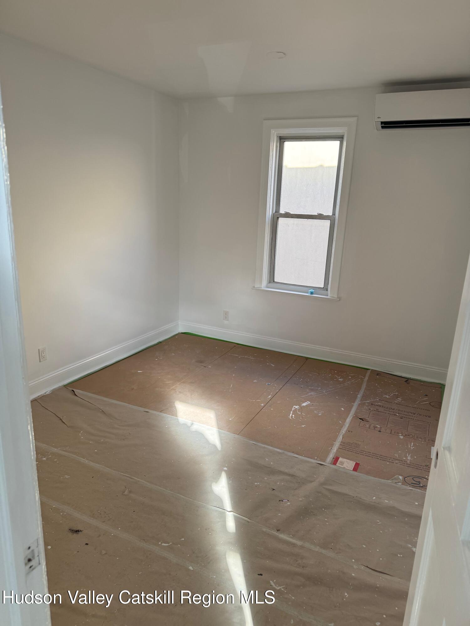 284 E 57th Street