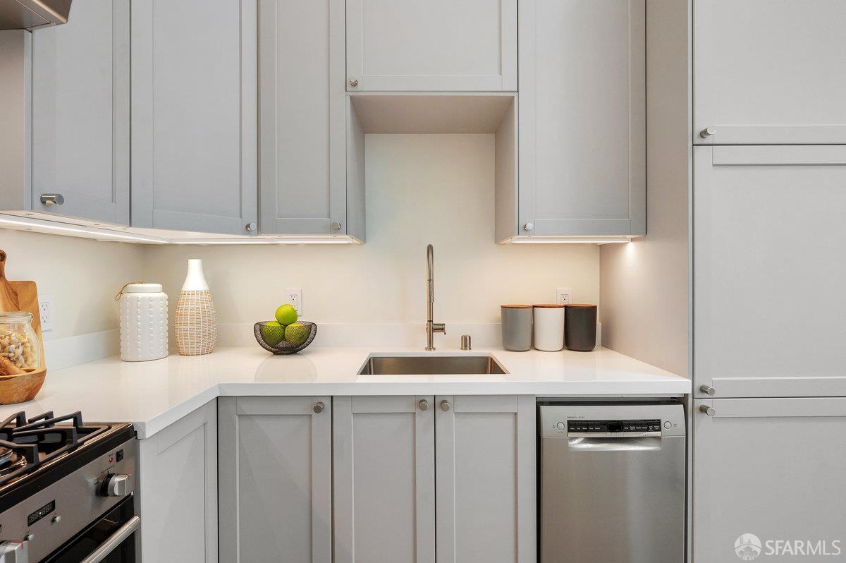 150 Eureka Street # C