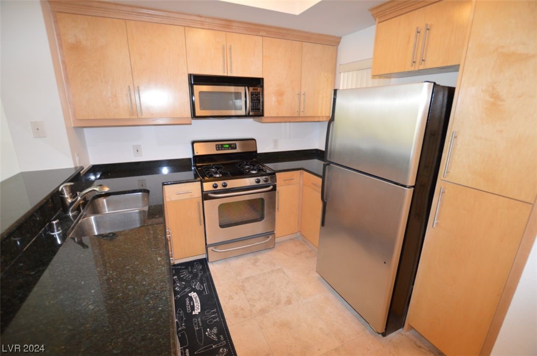 210 East Flamingo Road 203