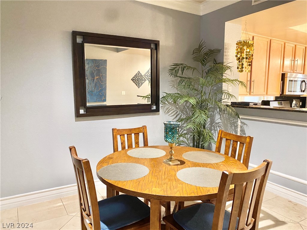 260 FLAMINGO Road 215