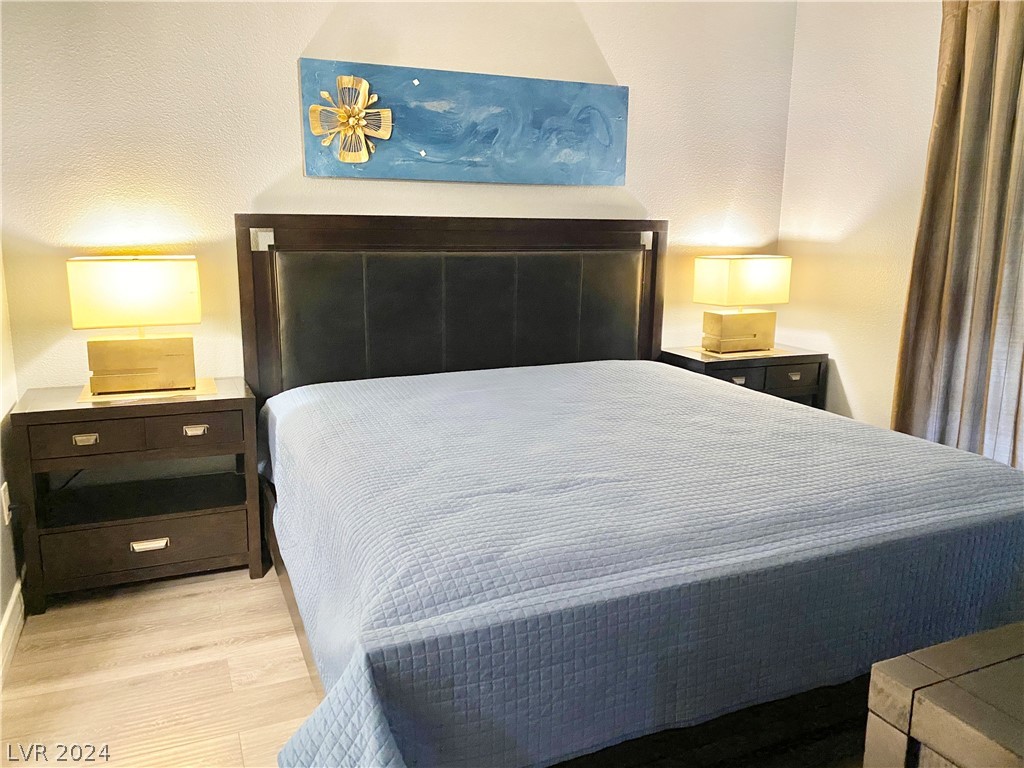 260 FLAMINGO Road 215