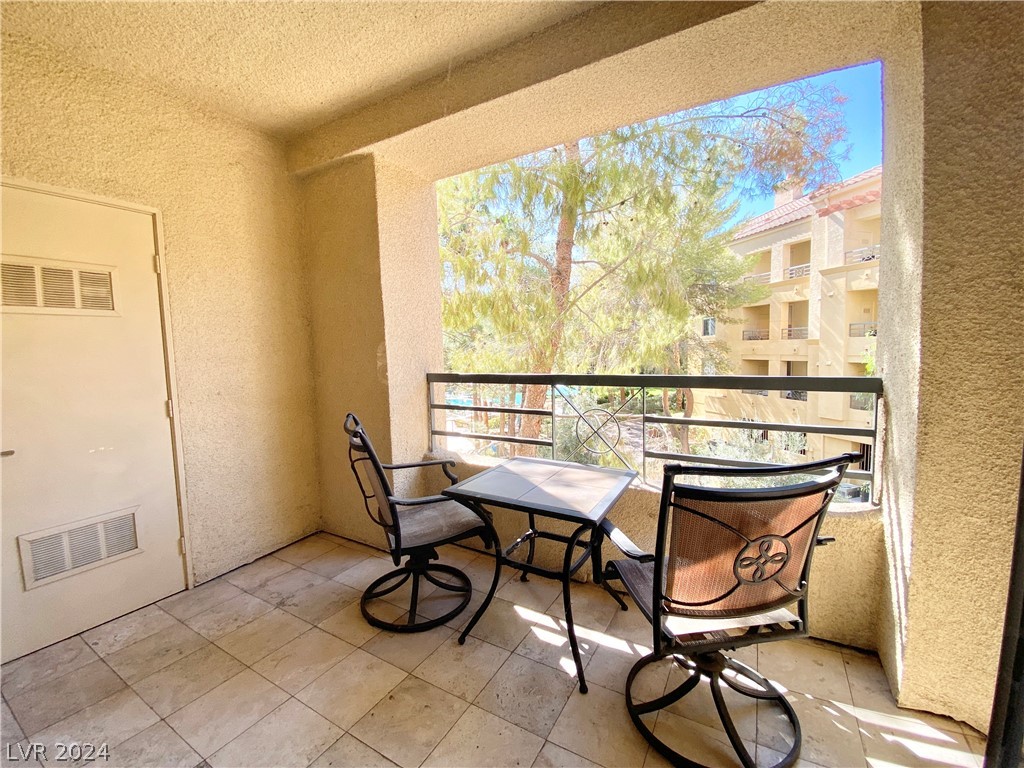 260 FLAMINGO Road 215