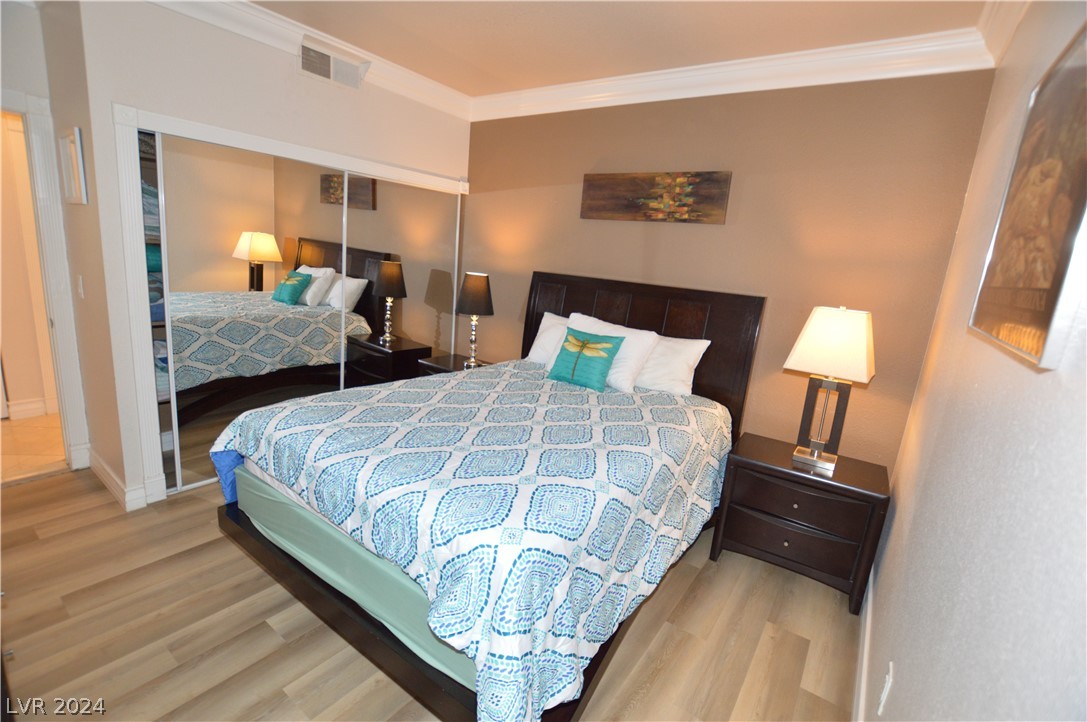 270 East Flamingo Road 223