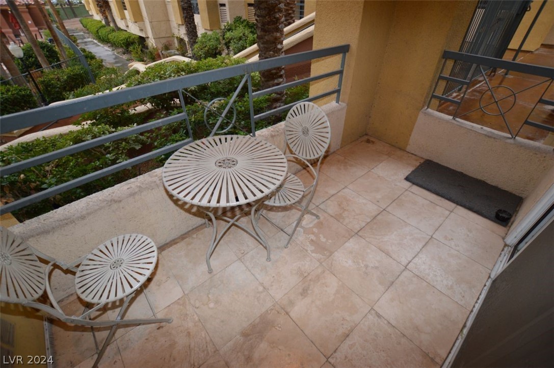 210 East FLAMINGO Road 136