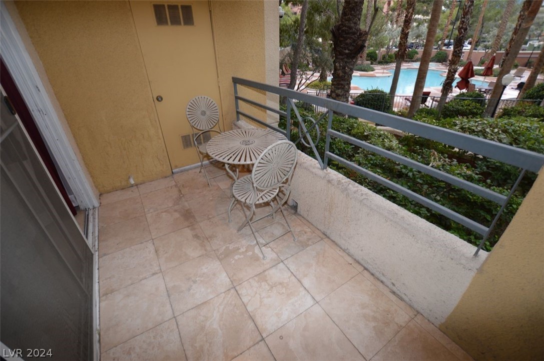 210 East FLAMINGO Road 136