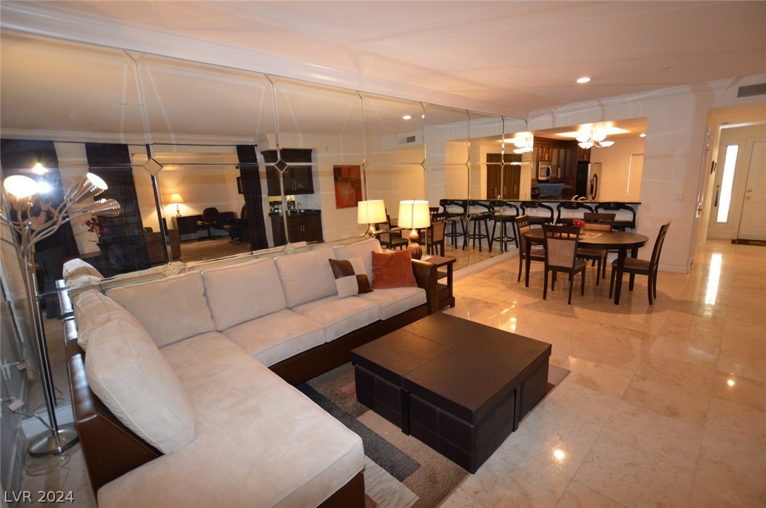 220 FLAMINGO Road 101