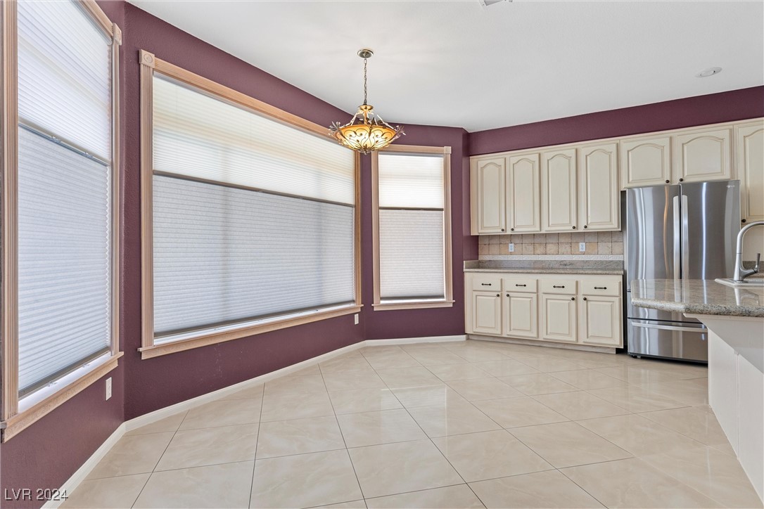 1712 Pink Cliff Court
