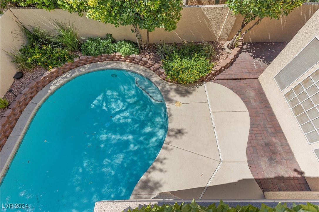 1712 Pink Cliff Court