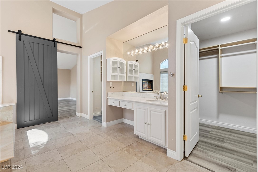 1712 Pink Cliff Court