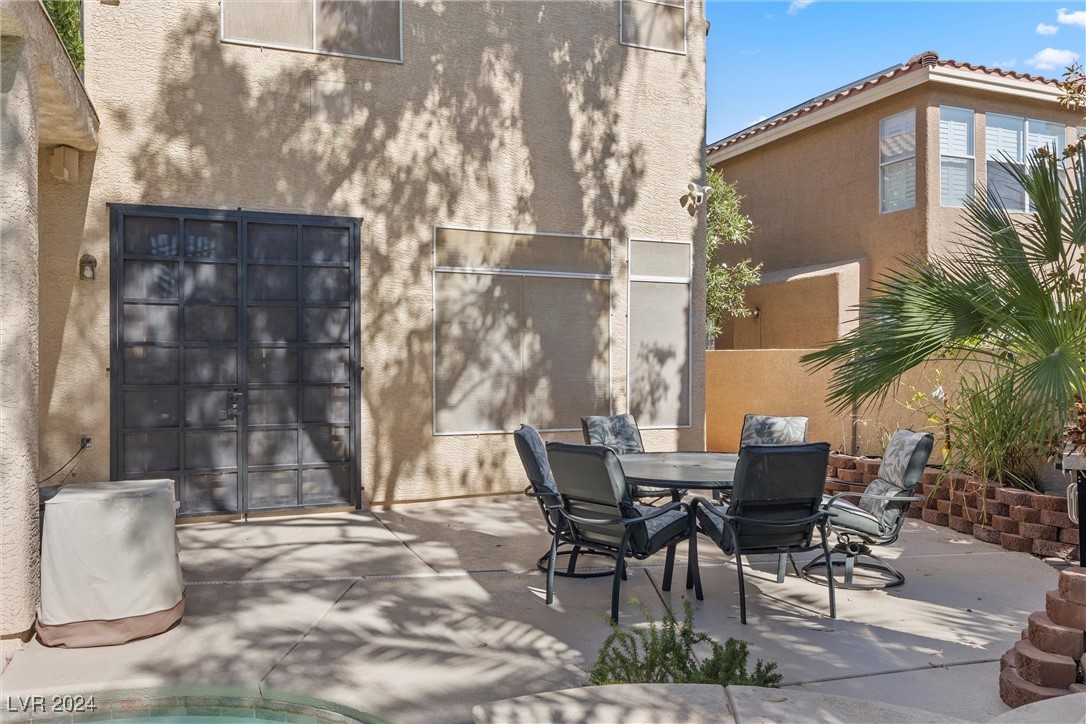 1712 Pink Cliff Court