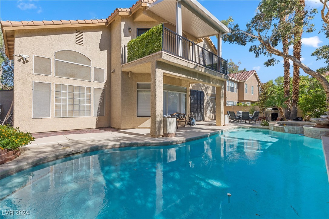 1712 Pink Cliff Court