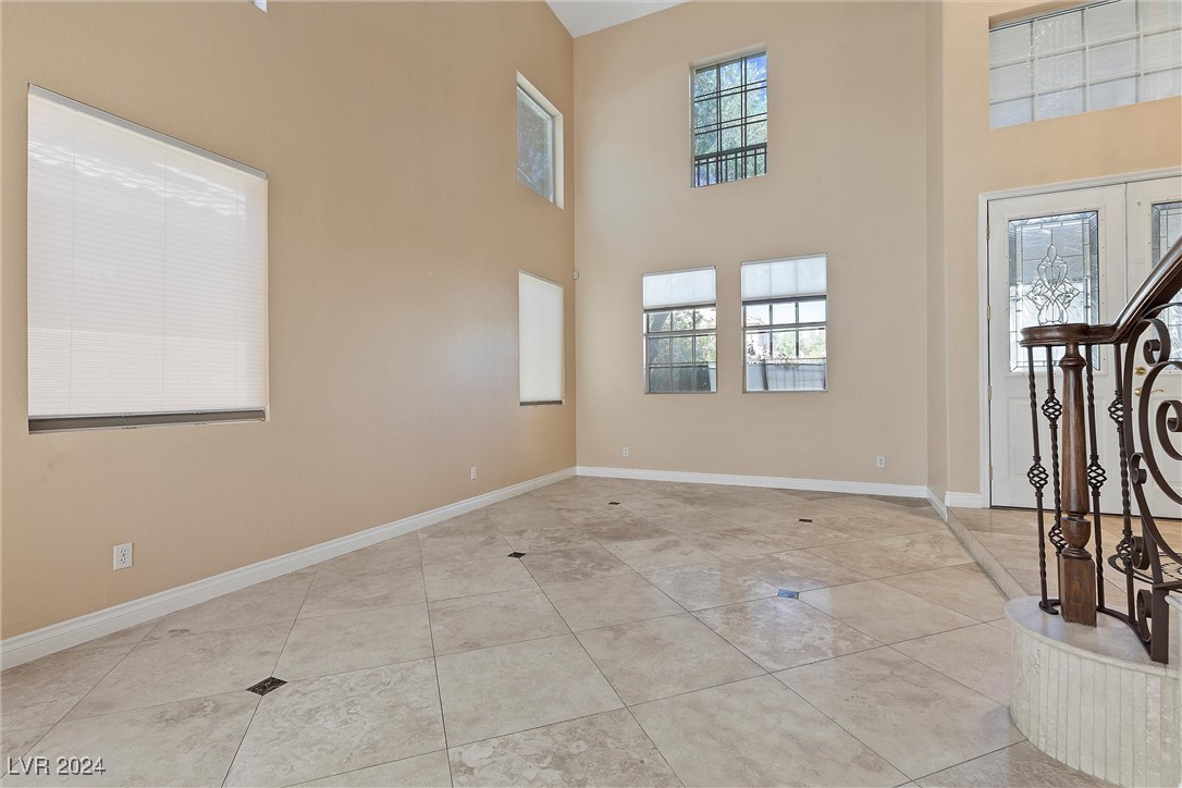 1712 Pink Cliff Court