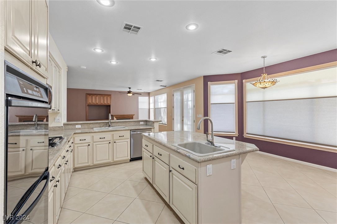 1712 Pink Cliff Court