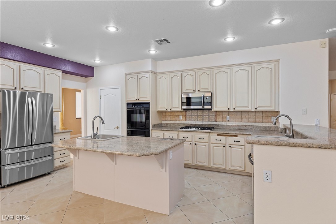 1712 Pink Cliff Court