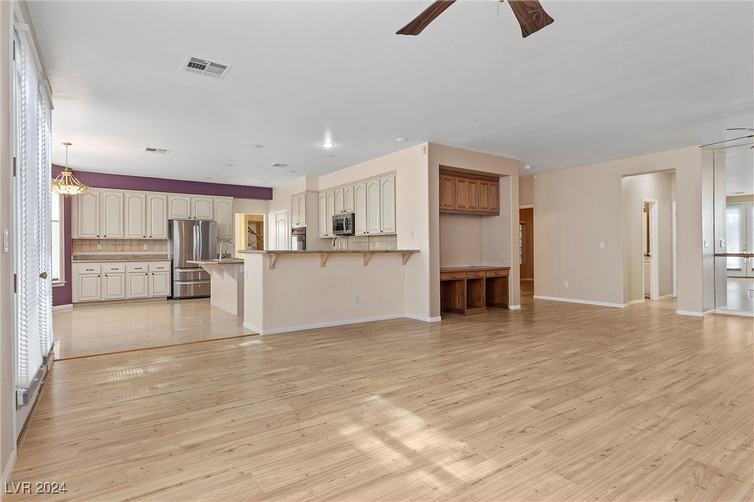 1712 Pink Cliff Court