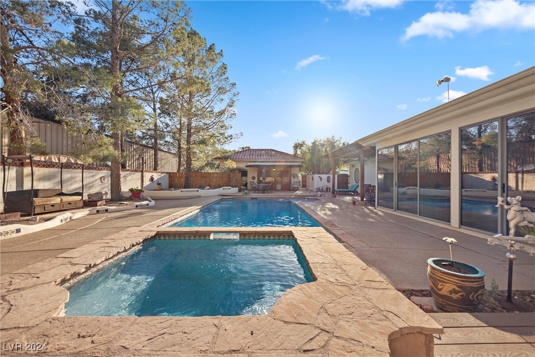 7411 Ohana Court