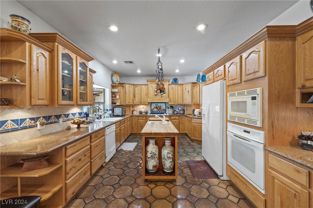 7411 Ohana Court