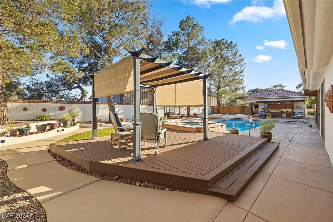 7411 Ohana Court