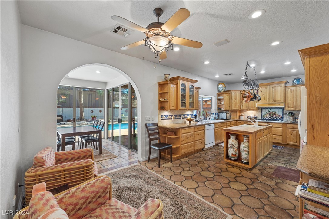 7411 Ohana Court