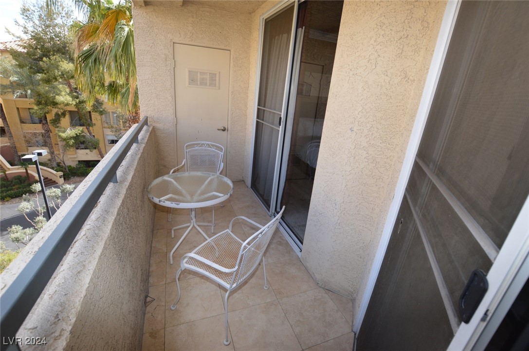 260 FLAMINGO Road 406