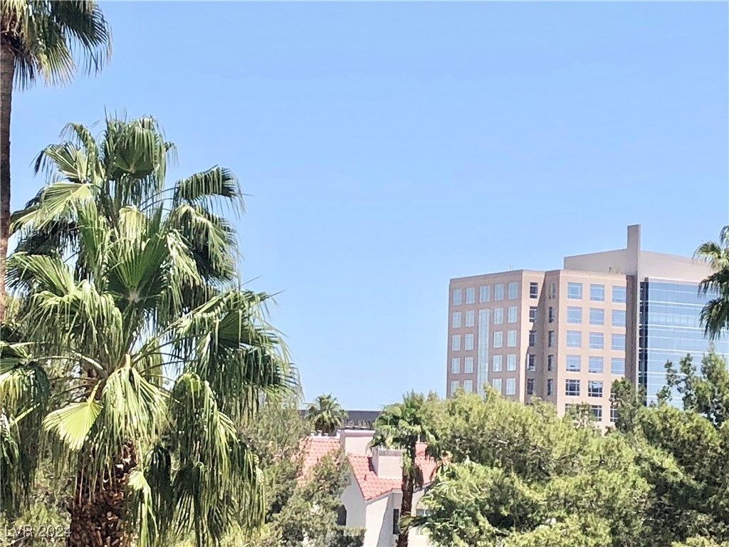 270 FLAMINGO Road 208