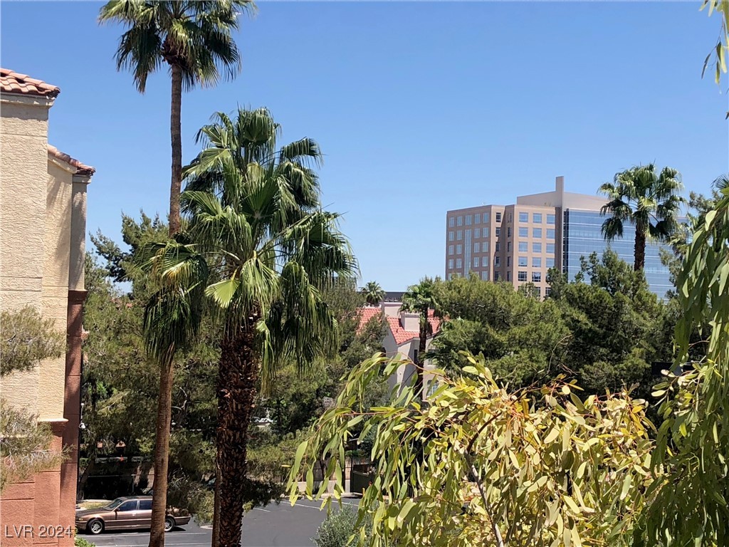 270 FLAMINGO Road 208