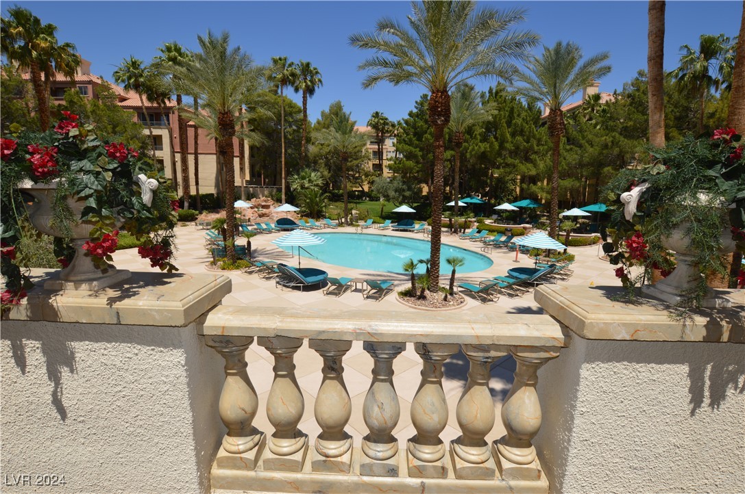 210 East Flamingo Road 113