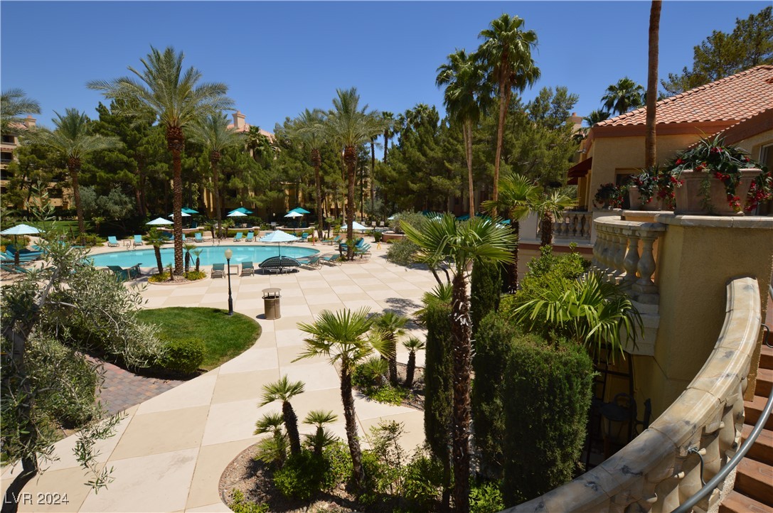 210 East FLAMINGO Road 317