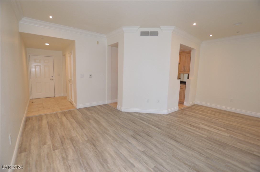 270 East Flamingo Road 109