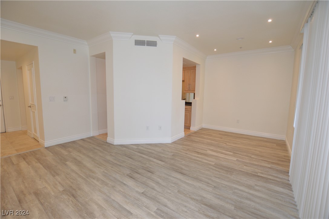 270 East Flamingo Road 109