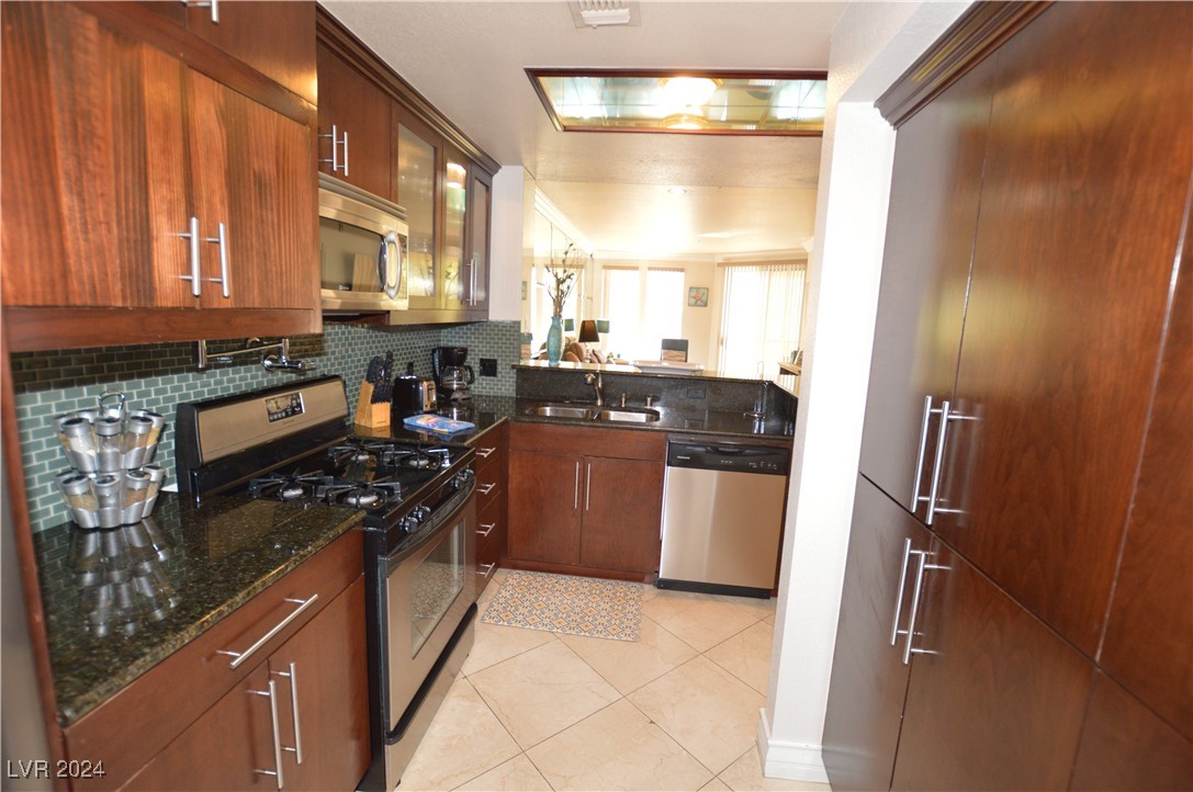 270 East Flamingo Road 223