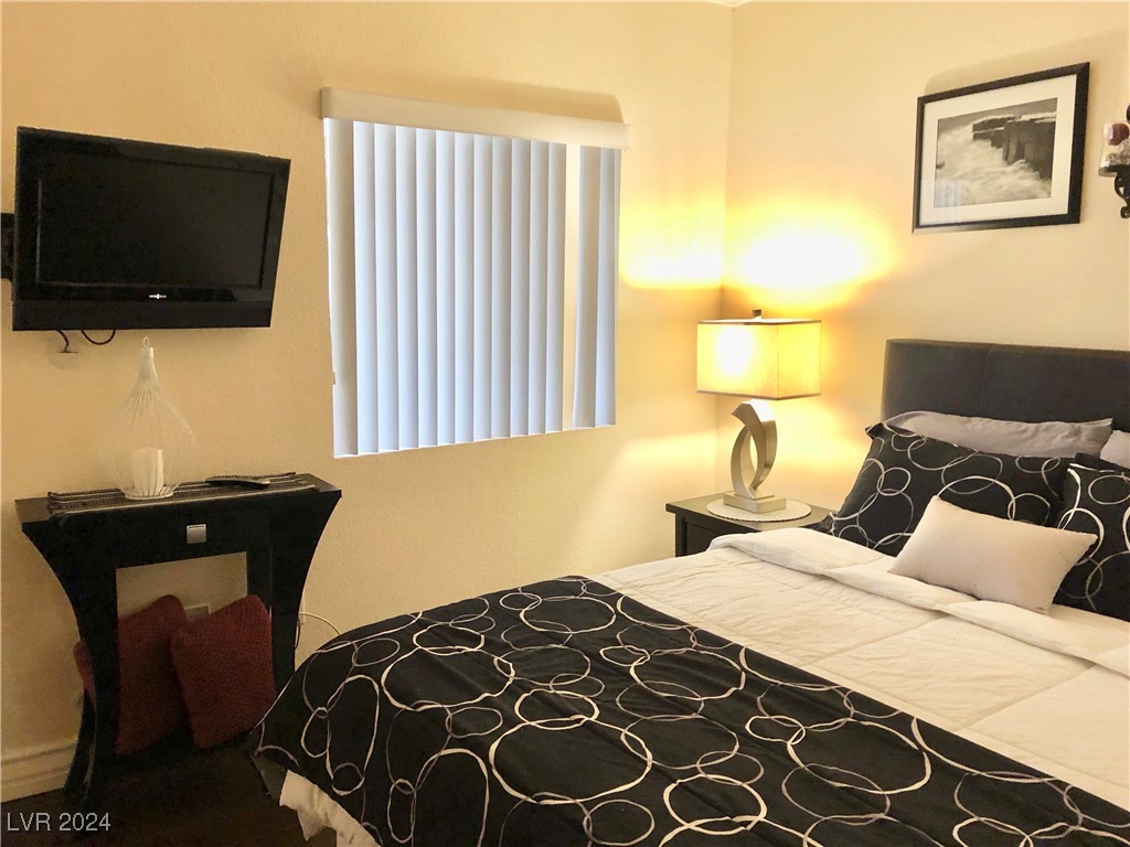 270 FLAMINGO Road 313