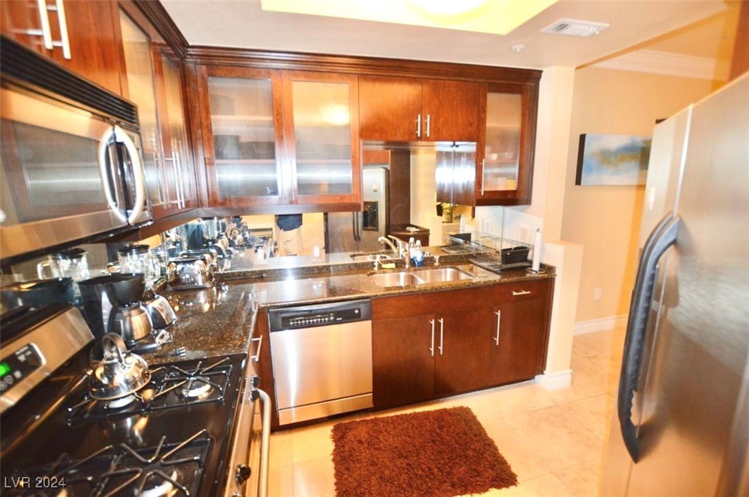 230 East Flamingo Road 230