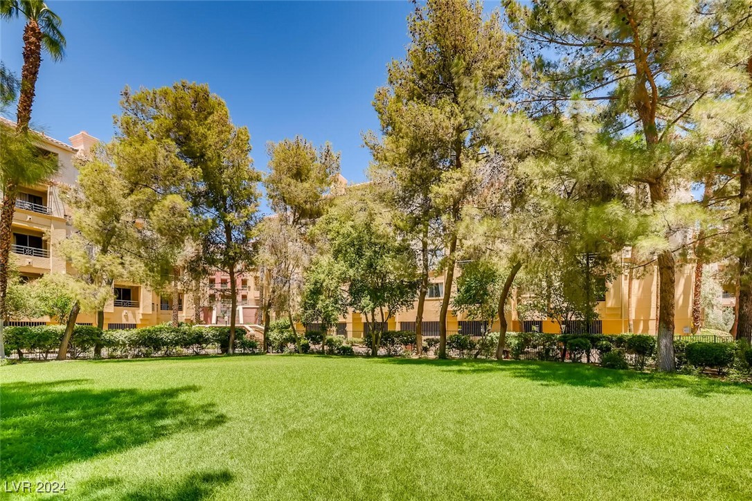 230 East Flamingo Road 420