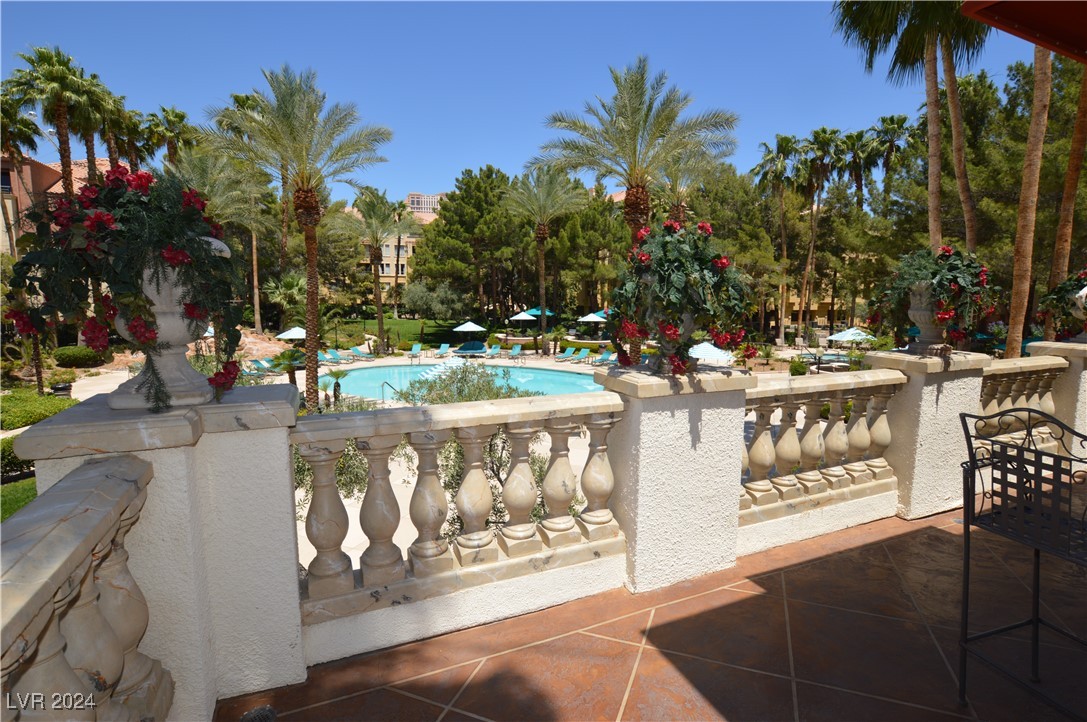 230 East Flamingo Road 420