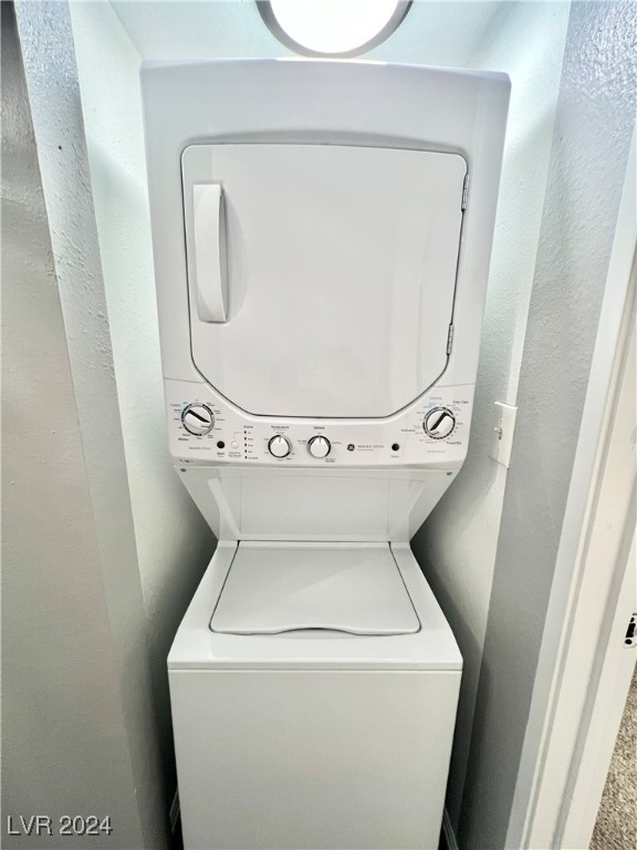 5056 Spencer Street B