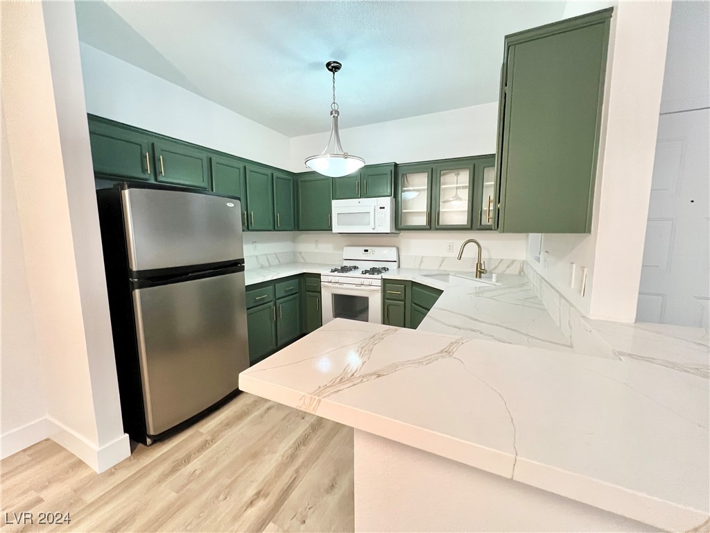 1830 North Buffalo Drive 1067