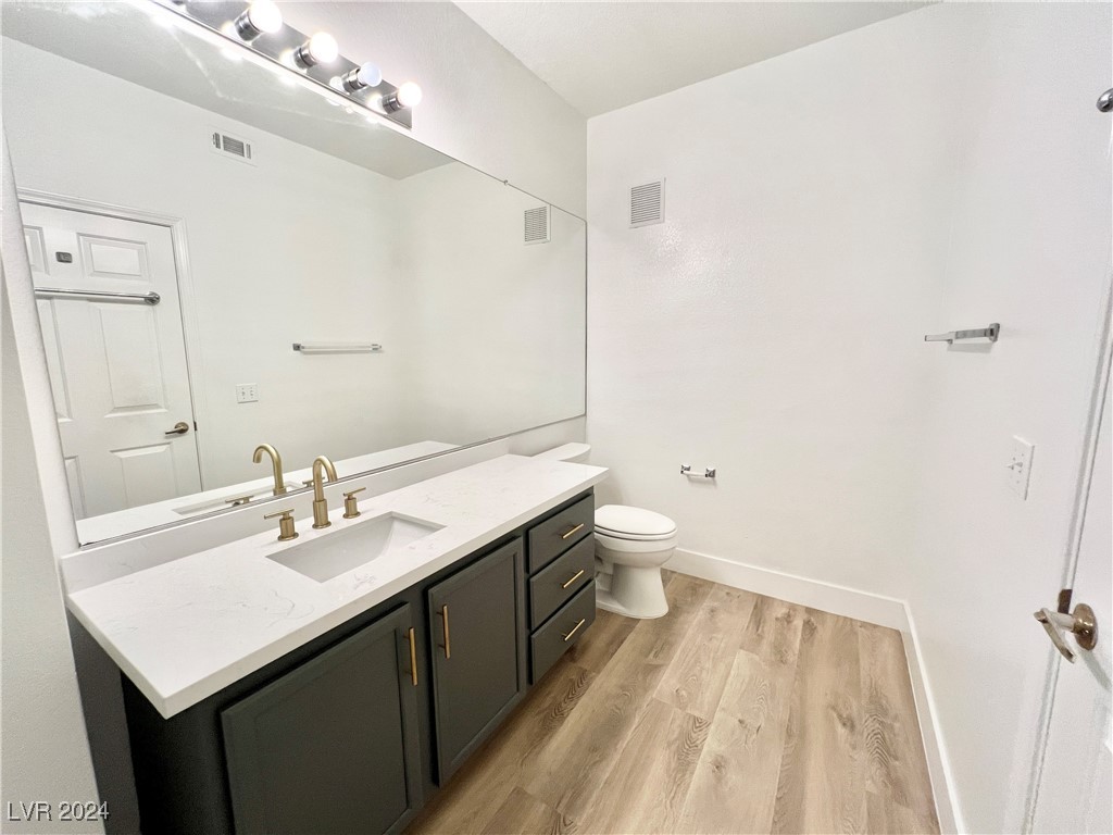 1830 North Buffalo Drive 1067