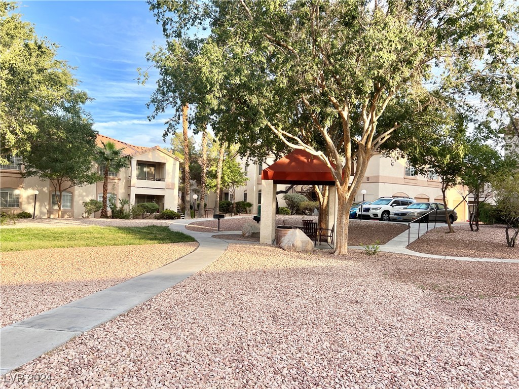 1830 North Buffalo Drive 1067