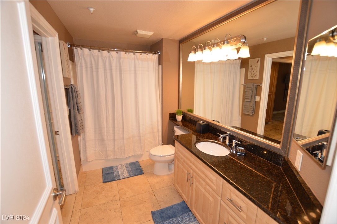 210 East FLAMINGO Road 235