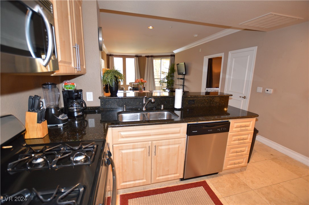 210 East FLAMINGO Road 235