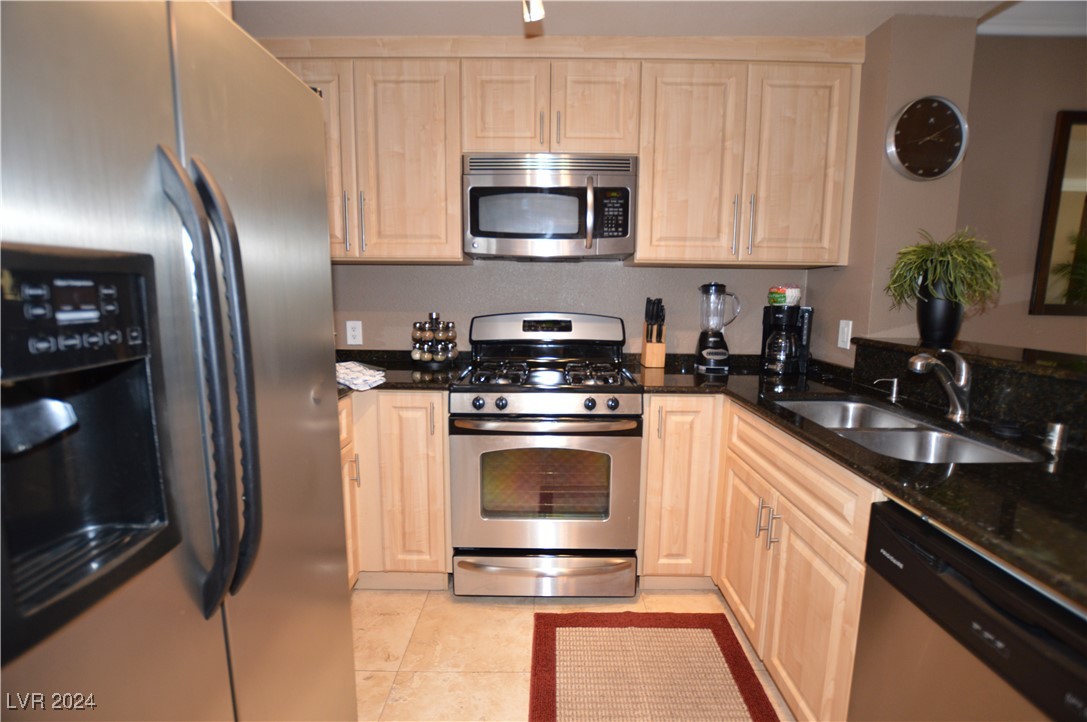 210 East FLAMINGO Road 235