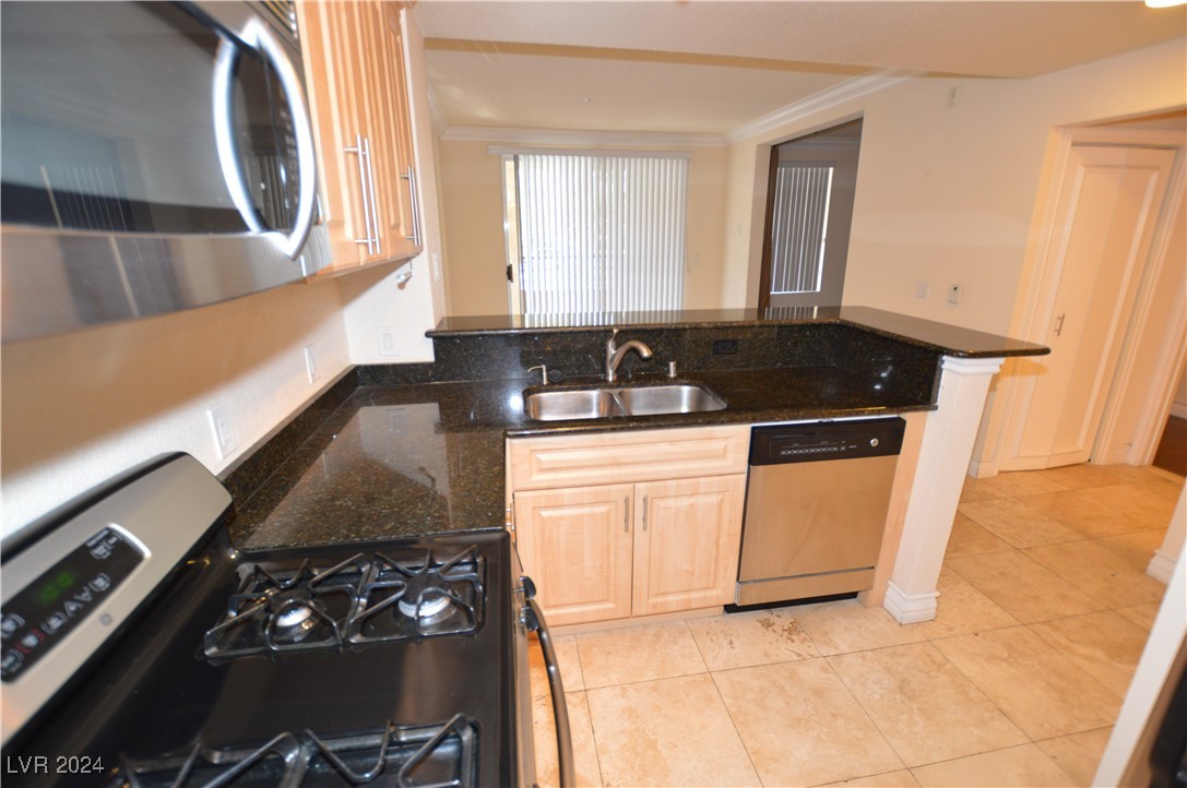 260 East Flamingo Road 110