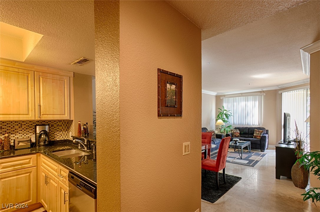 220 FLAMINGO Road 127