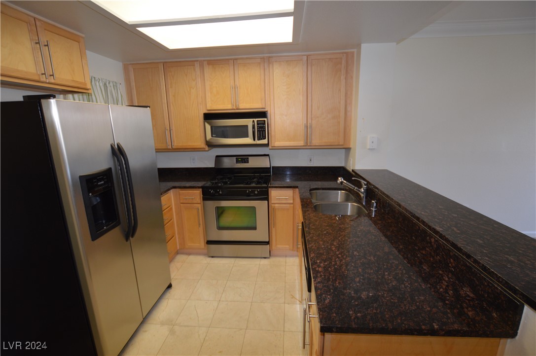 210 FLAMINGO Road 219