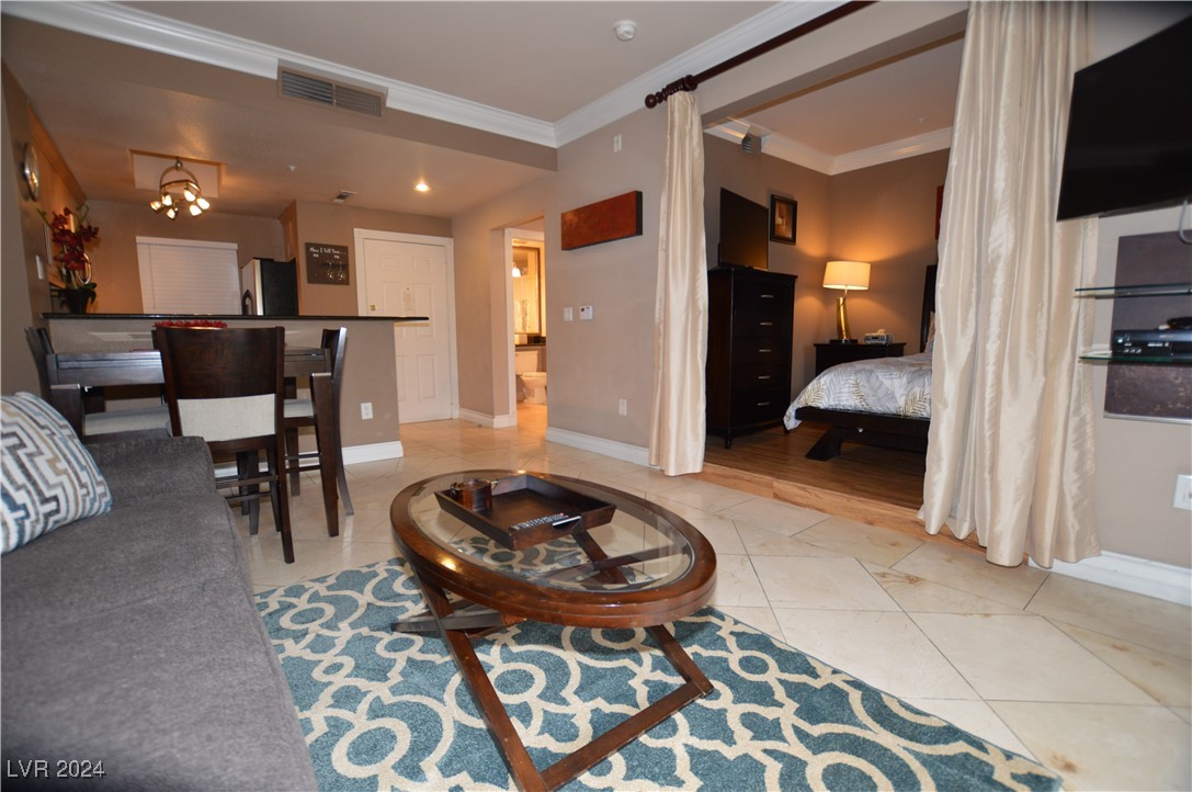 270 FLAMINGO Road 207