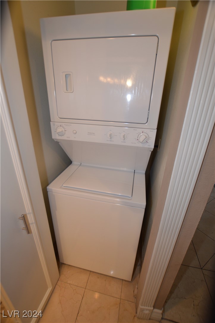 270 FLAMINGO Road 207