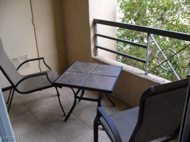 220 East FLAMINGO Road 113